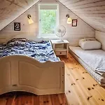 3 Bedroom Awesome In * Страндебарм